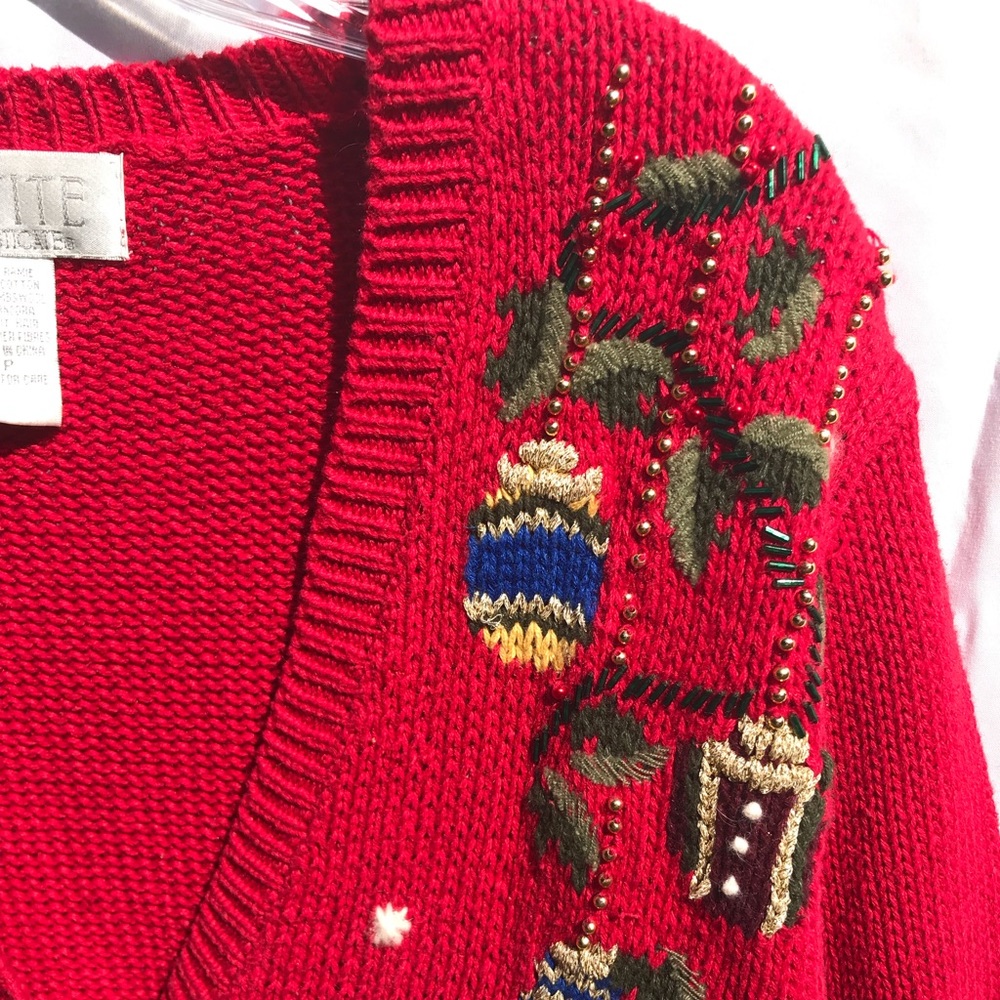 Christmas sweater Size Petite Medium. Beautiful! - Picture 4 of 8